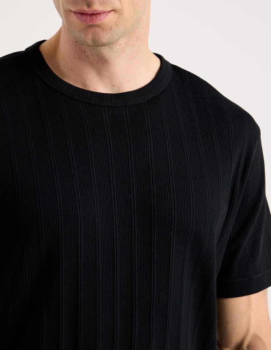Playera cuello redondo para hombre 4
