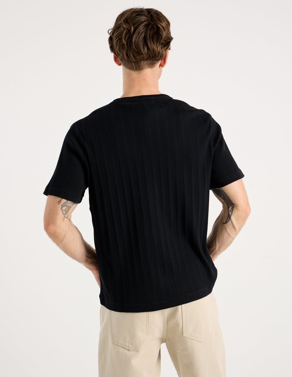 Playera cuello redondo para hombre 6