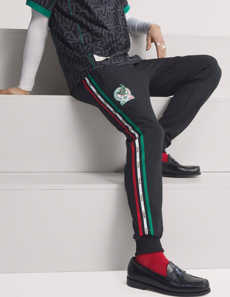 Pantalón Fifa World Cup Adidas x Someone Somewhere Seleccion Nacional de México para hombre