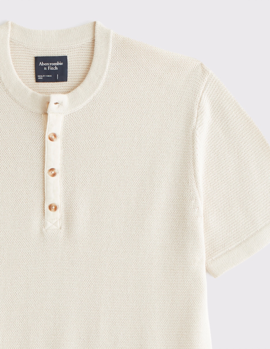 Playera cuello henley para hombre 2