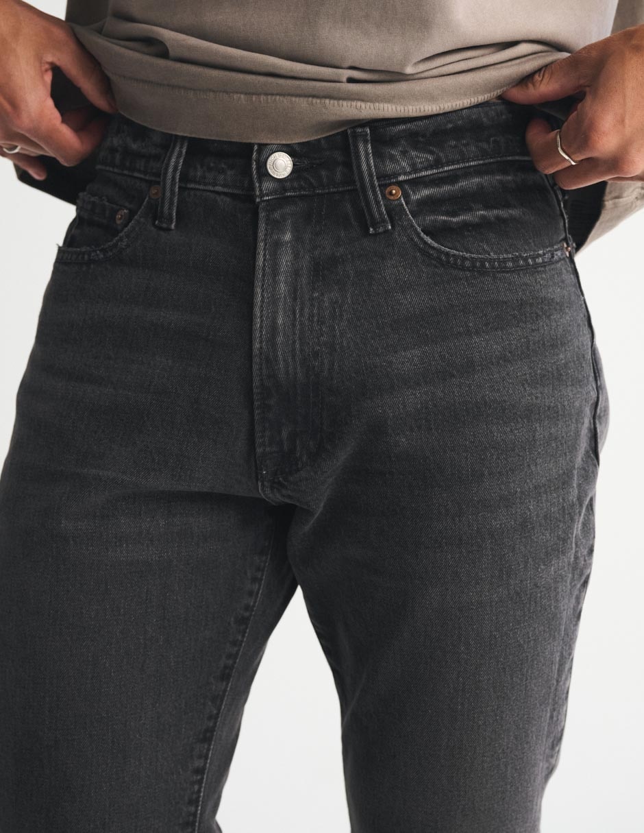 Jeans lavado obscuro para hombre 2