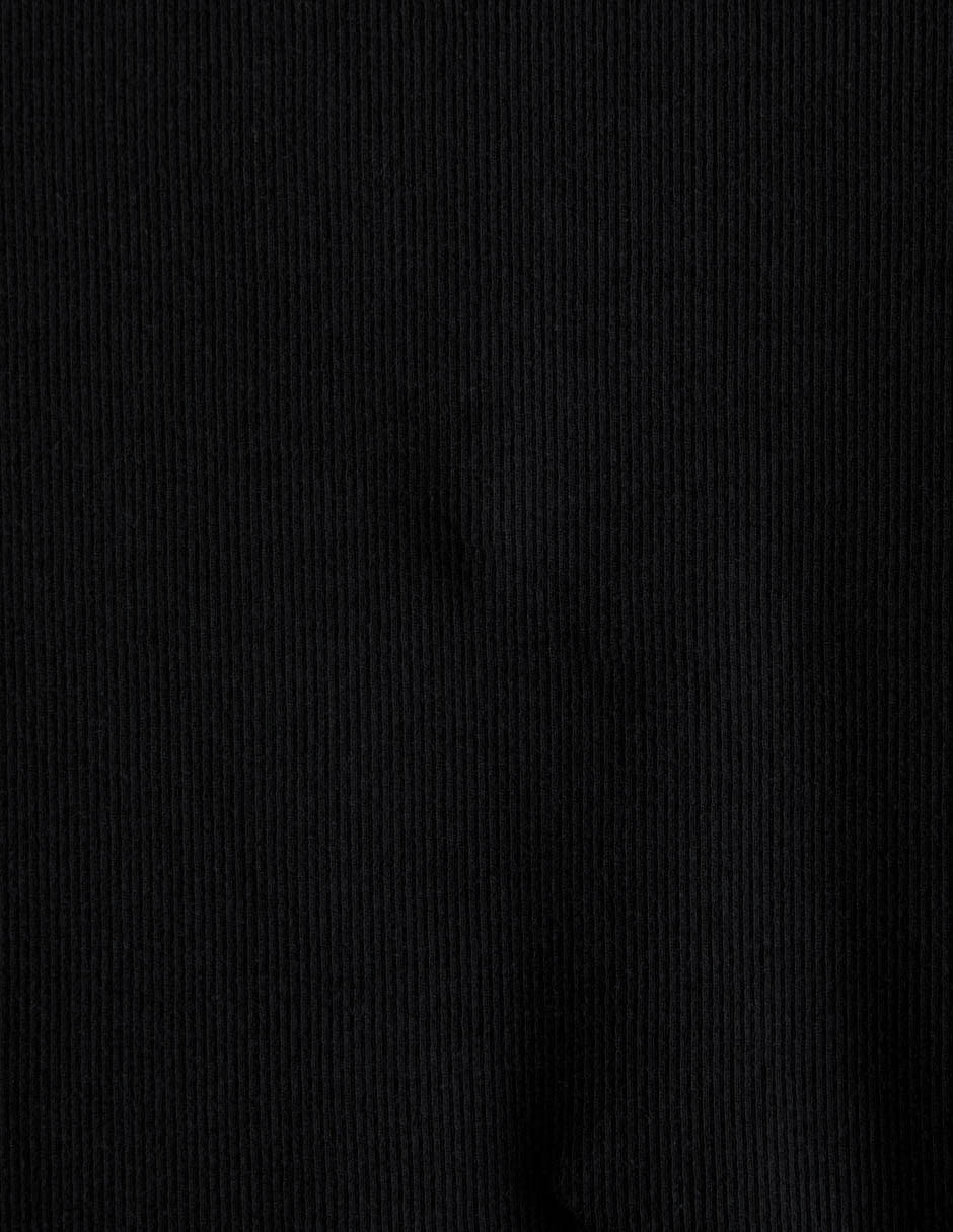 Playera cuello redondo para hombre 3