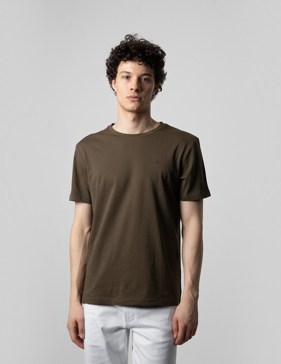 Playera cuello redondo para hombre 4