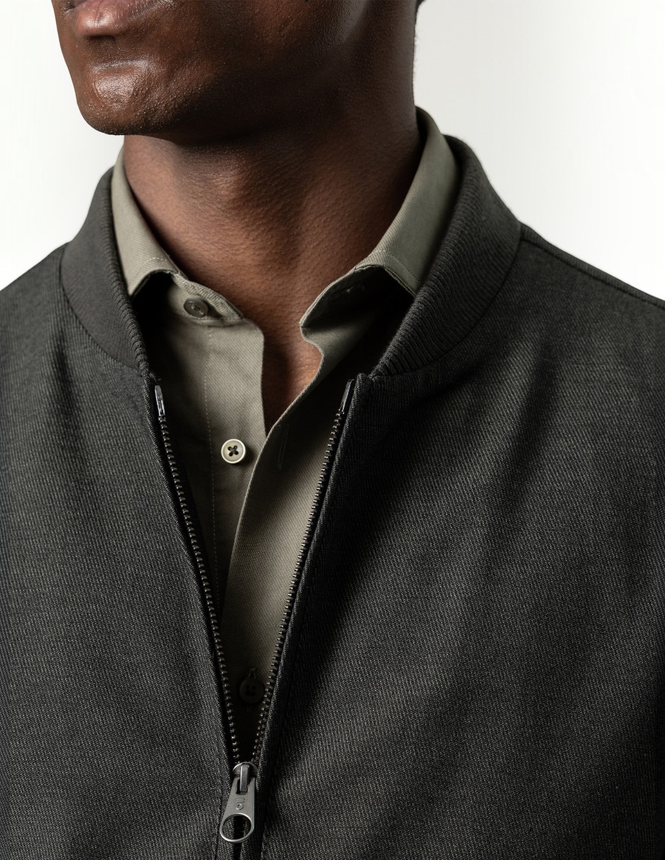 Chamarra bomber para hombre 3