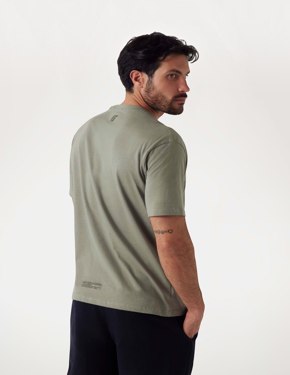 Playera cuello redondo para hombre 4